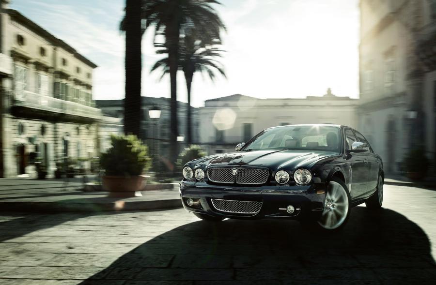  Jaguar XJ Portfolio 2009 года  (фото 9 из 29)
